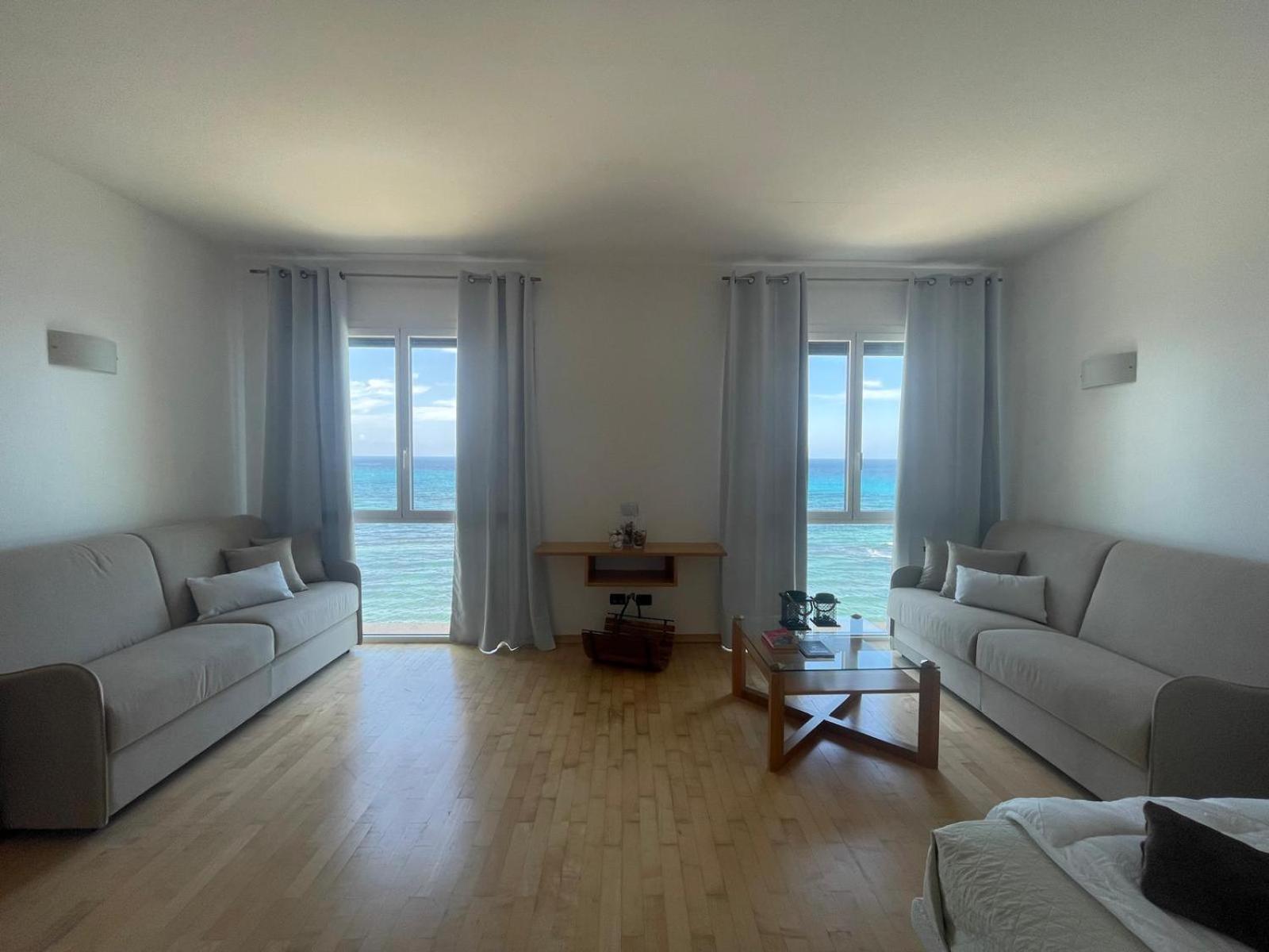 Garibaldi Sea Suites ตราปานี ภายนอก รูปภาพ
